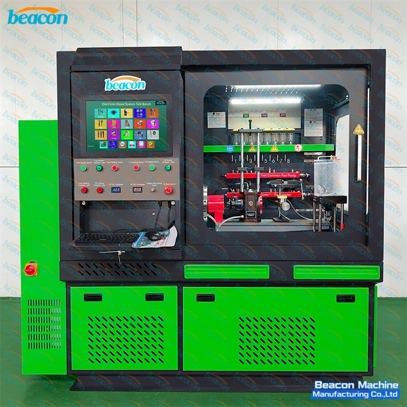 Vista frontal del banco de pruebas diésel multifunción CR910 con pantalla táctil industrial y cabina de seguridad.